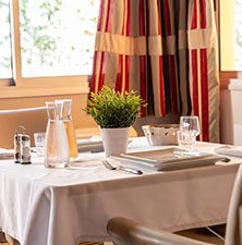 Table dressée restaurant
